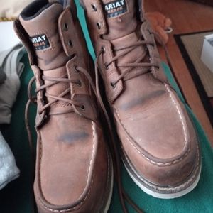 Women's  Steel Toed Boots and t-shirt and pair of sweat pants